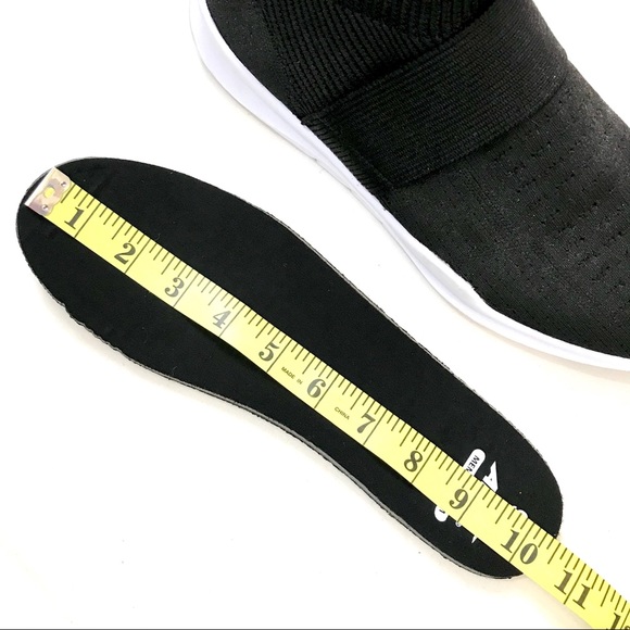 AVIA ‘Sock’ Booties - Picture 5 of 9